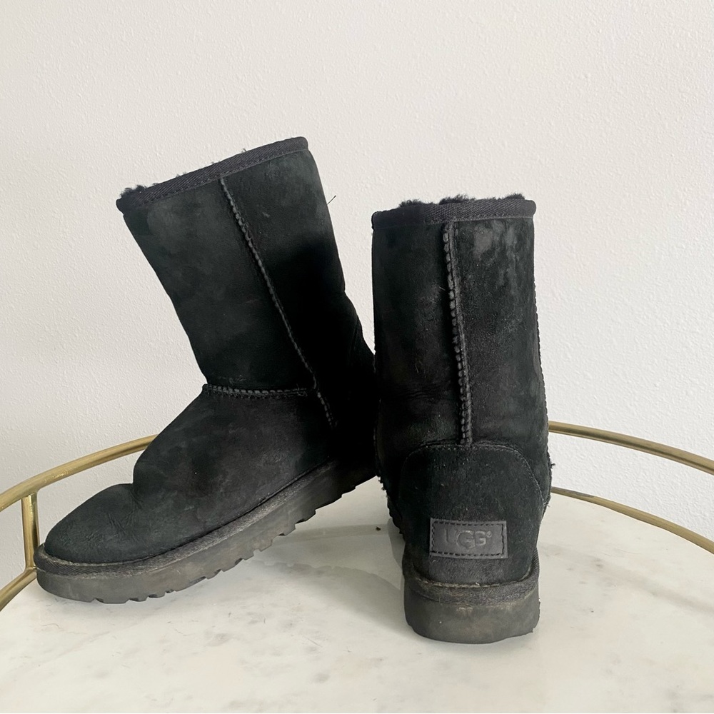 UGG Women's Classic II Short Boots